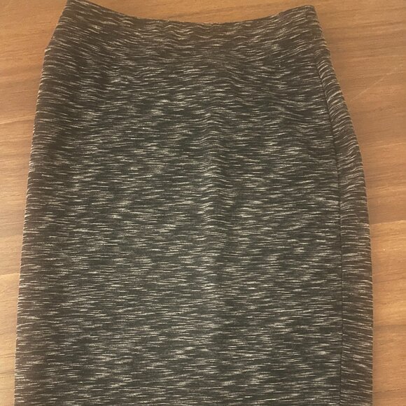 Joe Benbasset Dresses & Skirts - Joe Benbassett pencil skirt dark grey with white lines/patterns size medium